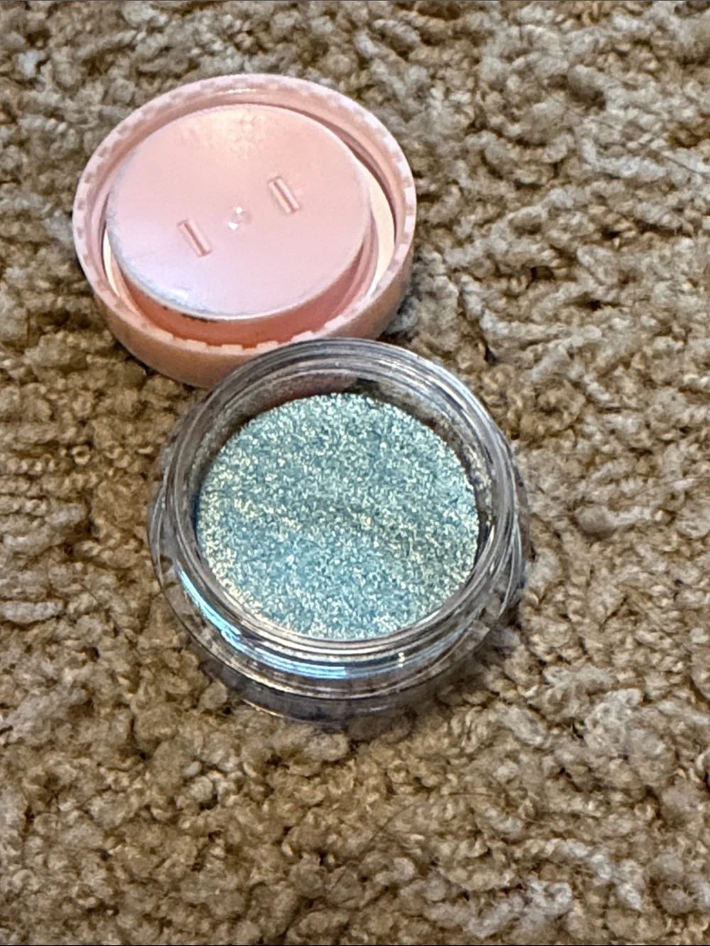 Jeffree Star Brain Freeze eye gloss powder